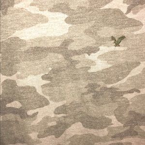 American Eagle T-shirt